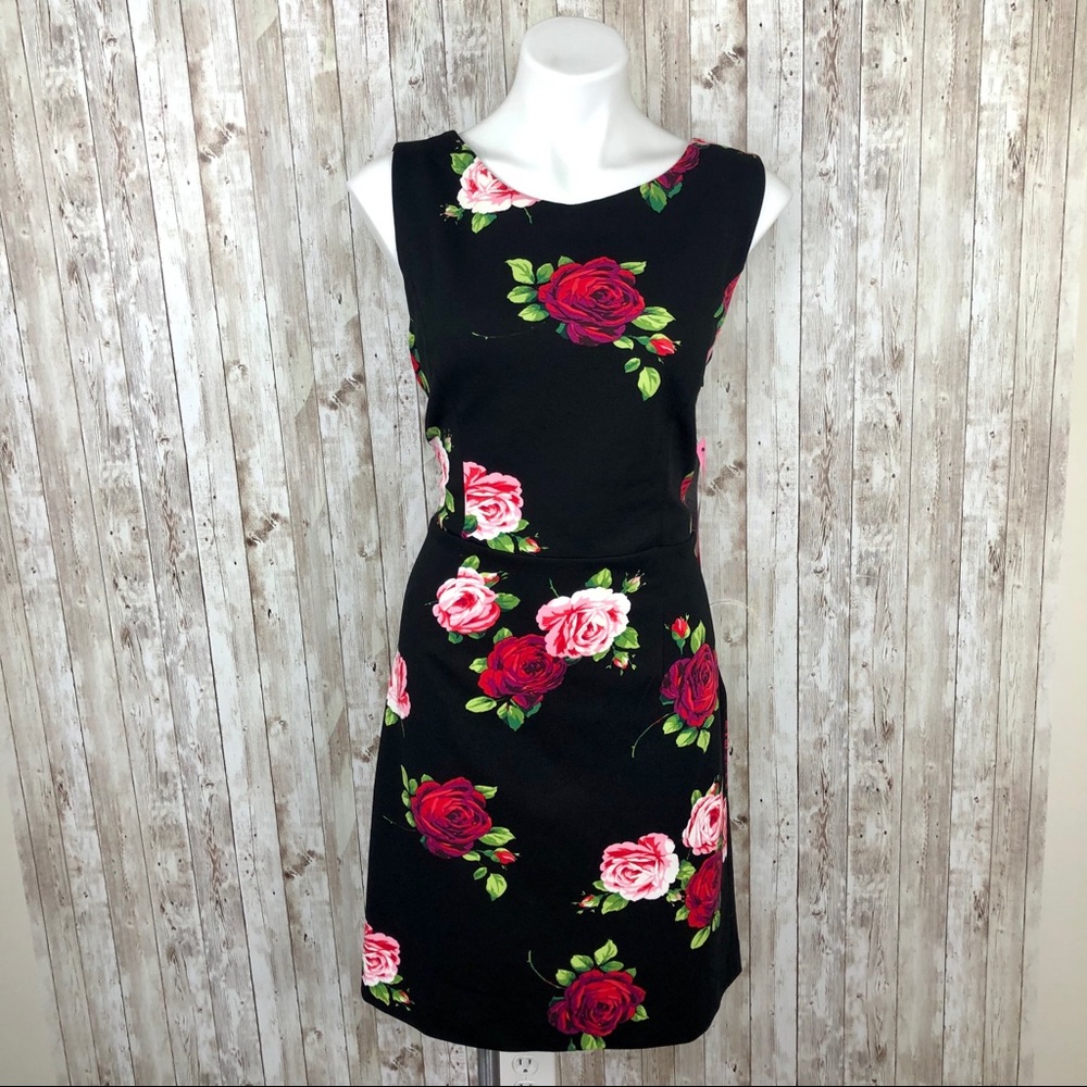 ❎SOLD Betsey Johnson Black Floral Crisscross Dress - Picture 2 of 10